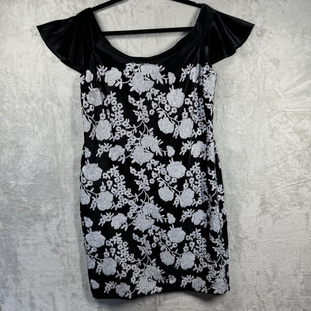 Tahari Dress Womens Sz 14 Black/White Sequin Velvet Evening Off Shoulder Stretch